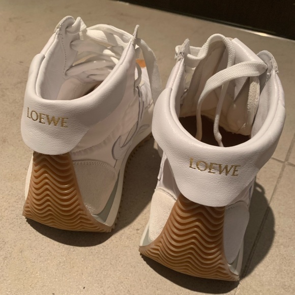 LOEWE Flow Runners - LIKE NEW - Picture 5 of 10